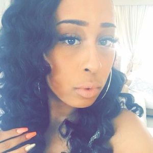 Meet your Posher, Renita